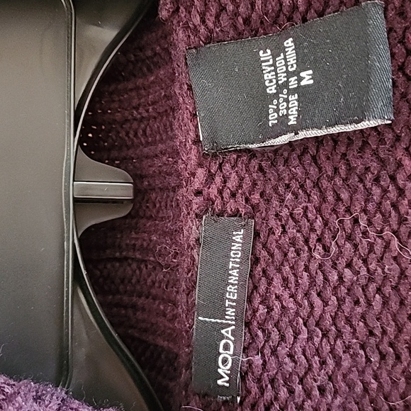 Moda International Sweater - Picture 5 of 5